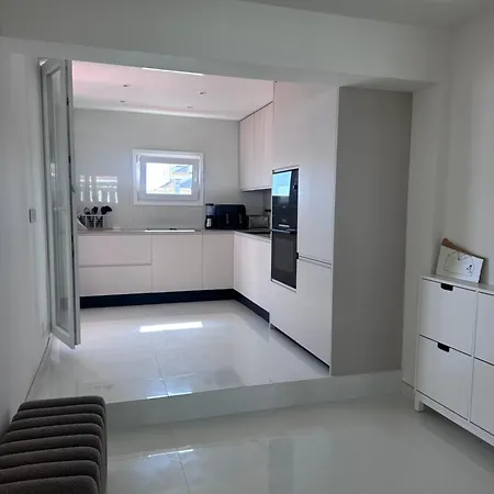 The Penthouse, Center Διαμέρισμα Μαρμπέλλα