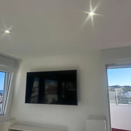 The Penthouse, Center Διαμέρισμα Μαρμπέλλα
